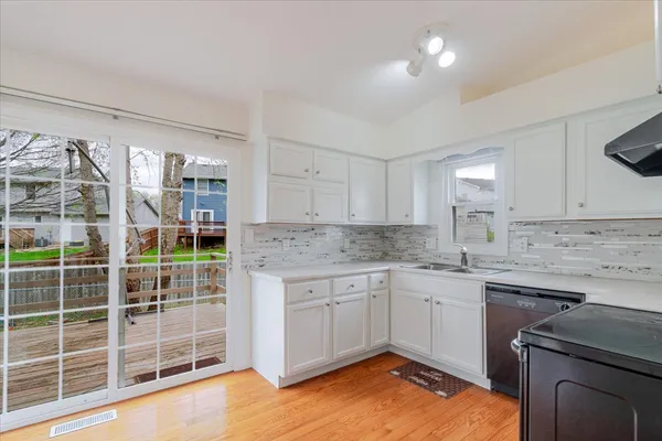 $227,500 | 1315 Bancroft Drive, Bloomington, IL 61704