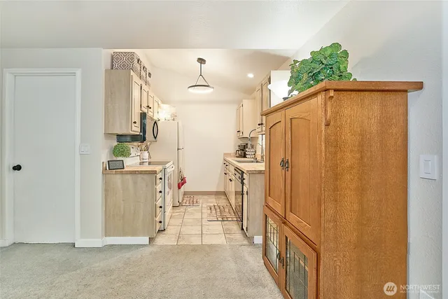 $372,500 | 10822 Southeast 260th Street, Unit 2 B1, Kent, WA 98030