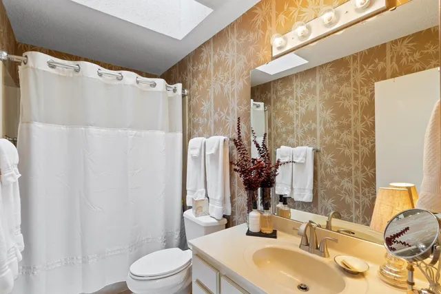 $390,000 | 151 Gleneagles Drive, Niceville, FL 32578