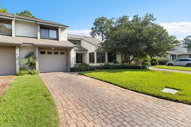 $390,000 | 151 Gleneagles Drive, Niceville, FL 32578