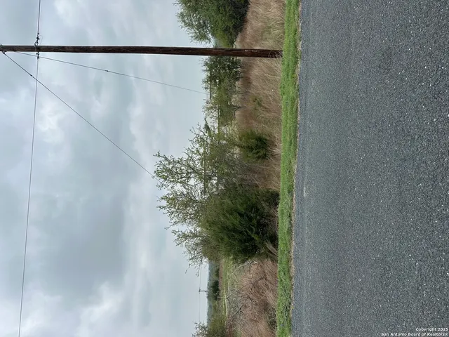 $79,000 | 219 Roy Nichols, Blanco, TX 78606