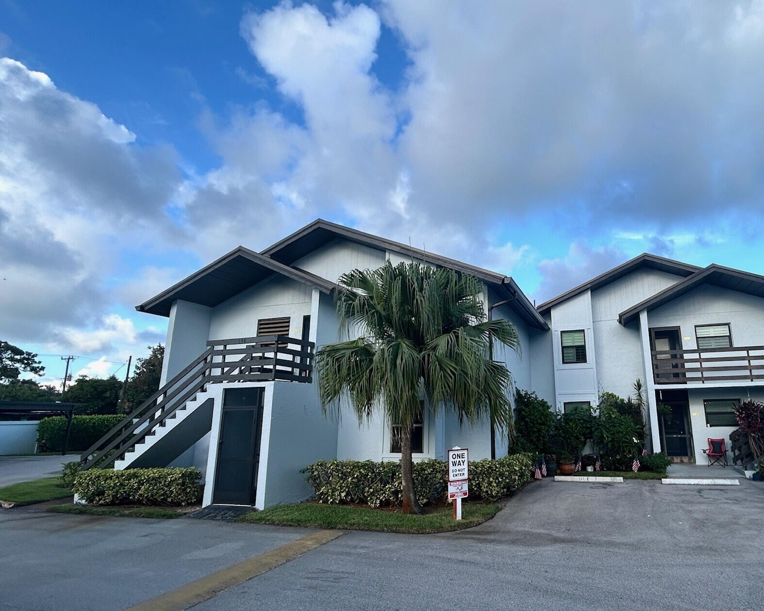1811 Southwest Palm City Road, Unit A602 Stuart, FL 34994 - Photo 23 of 29 4
