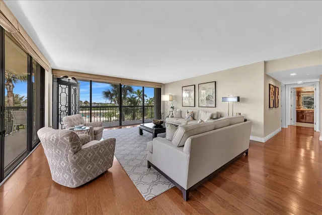 $1,500,000 | 3390 South Ocean Boulevard, Unit 201, Palm Beach, FL 33480