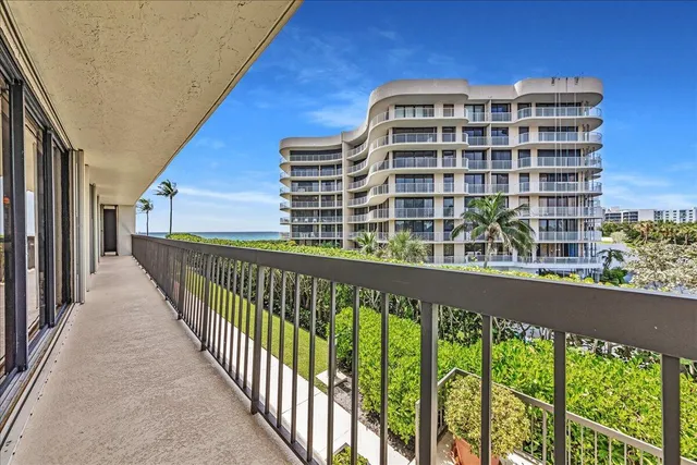 $1,500,000 | 3390 South Ocean Boulevard, Unit 201, Palm Beach, FL 33480