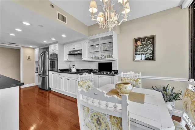 $1,500,000 | 3390 South Ocean Boulevard, Unit 201, Palm Beach, FL 33480