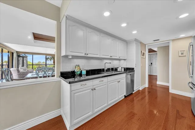 $1,500,000 | 3390 South Ocean Boulevard, Unit 201, Palm Beach, FL 33480