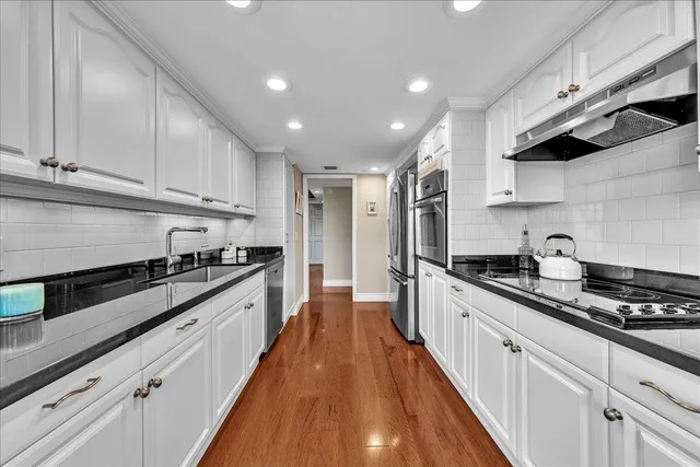 $1,500,000 | 3390 South Ocean Boulevard, Unit 201, Palm Beach, FL 33480