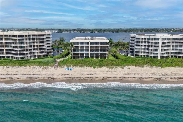 $1,500,000 | 3390 South Ocean Boulevard, Unit 201, Palm Beach, FL 33480