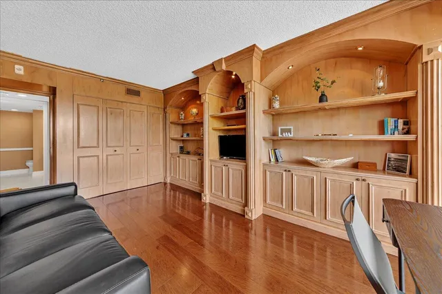 $1,500,000 | 3390 South Ocean Boulevard, Unit 201, Palm Beach, FL 33480