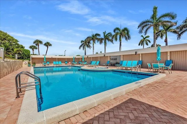 $1,500,000 | 3390 South Ocean Boulevard, Unit 201, Palm Beach, FL 33480