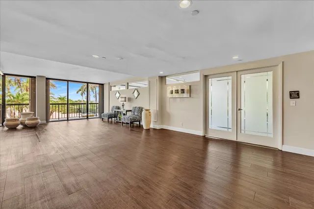 $1,500,000 | 3390 South Ocean Boulevard, Unit 201, Palm Beach, FL 33480