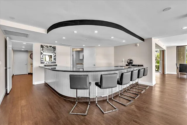 $1,500,000 | 3390 South Ocean Boulevard, Unit 201, Palm Beach, FL 33480