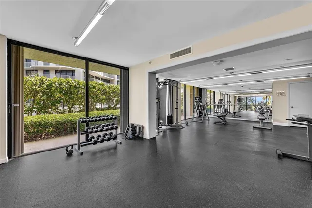 $1,500,000 | 3390 South Ocean Boulevard, Unit 201, Palm Beach, FL 33480