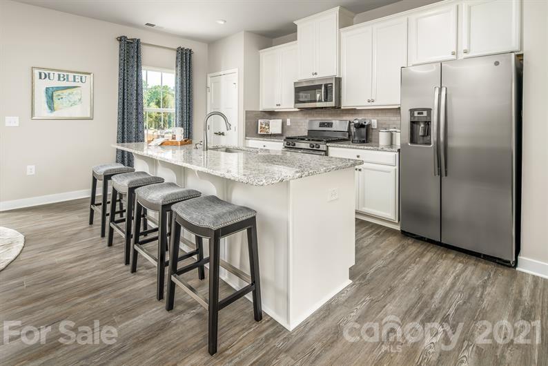 918 Portrush Lane, Unit 1016D Tega Cay, SC 29708 - Photo 6 of 10 Gallery Image 6