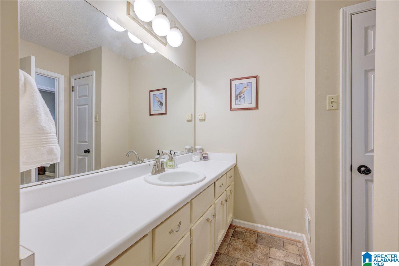 811 Round Hill Road Pelham, AL 35124 - Photo 26 of 33