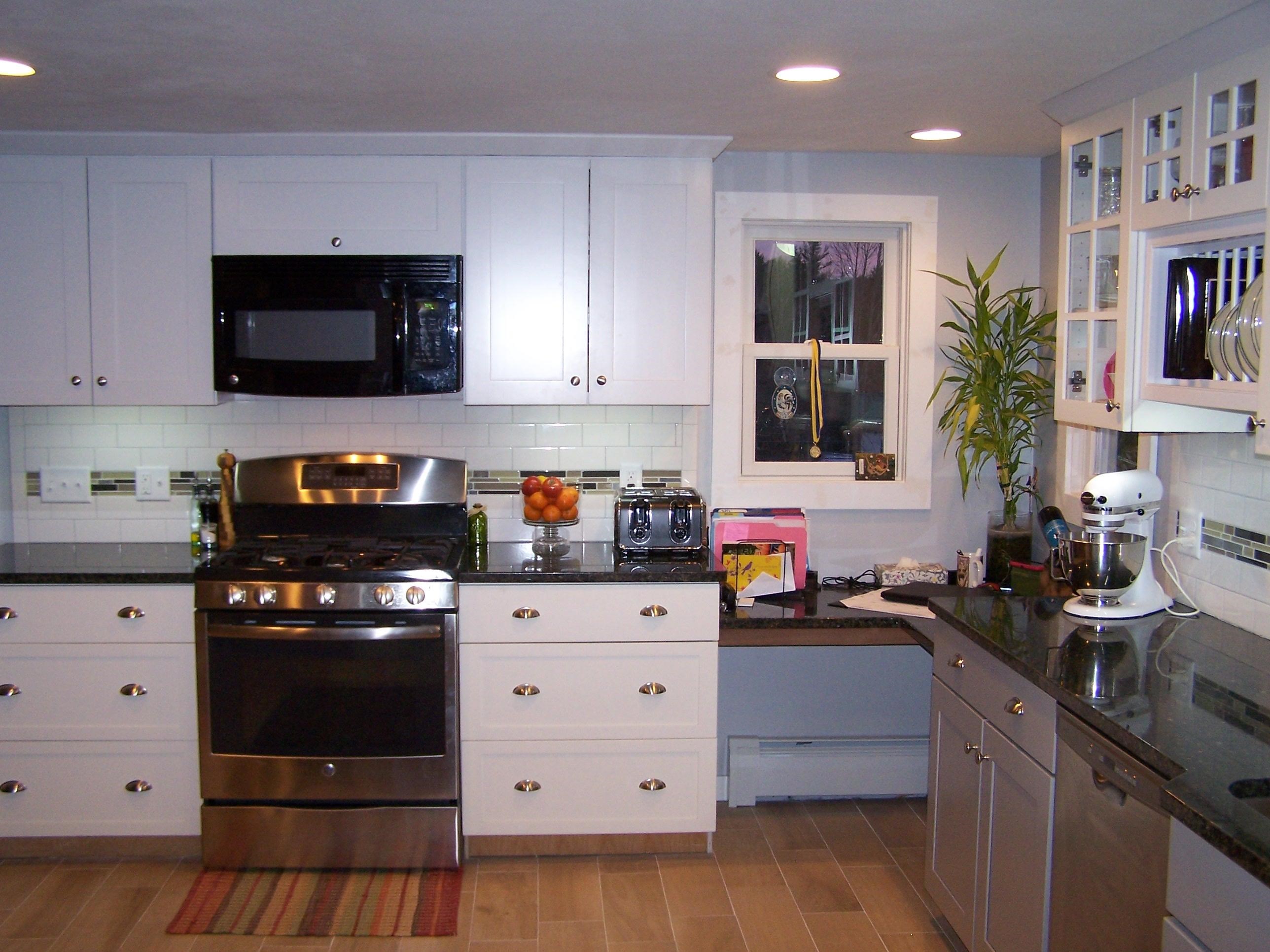 137 Stratton Arlington Road Wardsboro, VT 05360 - Photo 4 of 38