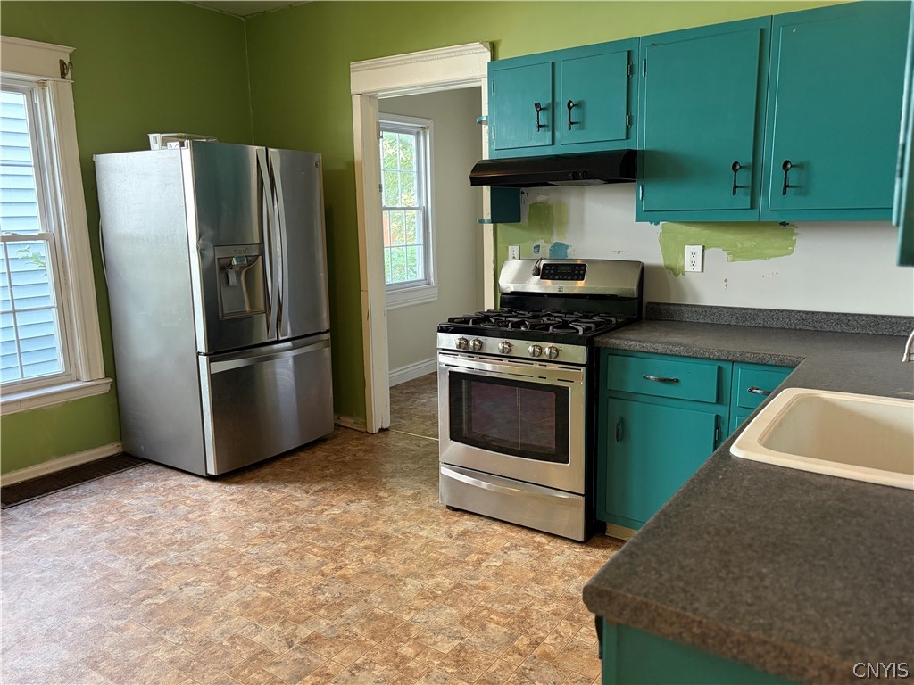 419 Floyd Avenue Rome, NY 13440 - Photo 3 of 23