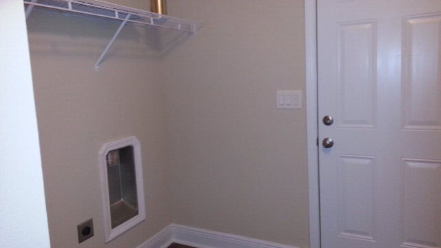 18882 Brixham Court Foley, AL 36535 - Photo 21 of 24 Utility/Laundry
