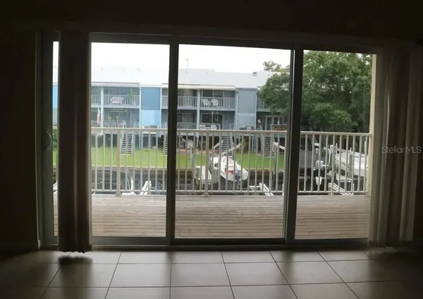 $2,500 | 810 Callista Cay Loop, Tarpon Springs, FL 34689