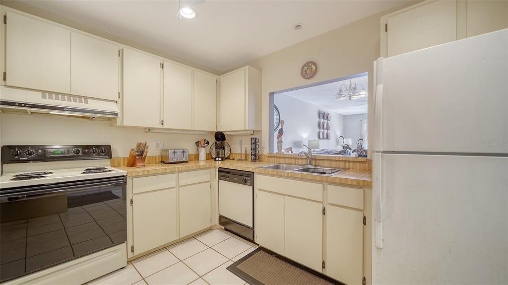 9034 Midnight Pass Road, Unit 6 Sarasota, FL 34242 - Photo 19 of 58