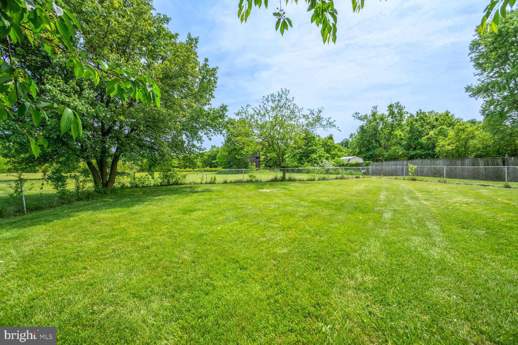 10112 Brandywine Road Clinton, MD 20735 - Photo 25 of 25 Land view.