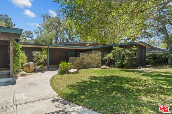 $1,725,000 | 1234 Woodland Drive, Santa Paula, CA 93060