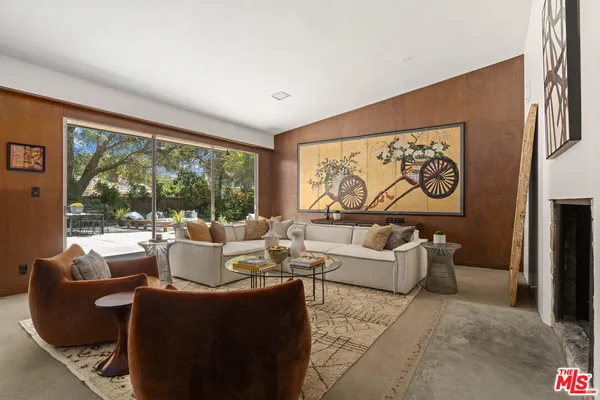 $1,725,000 | 1234 Woodland Drive, Santa Paula, CA 93060