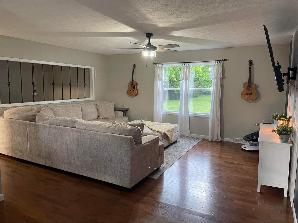 154 El Bowers Road Elizabethton, TN 37643 - Photo 13 of 57 C105BC66-511F-4531-B2BC-758AFF3FB4F0