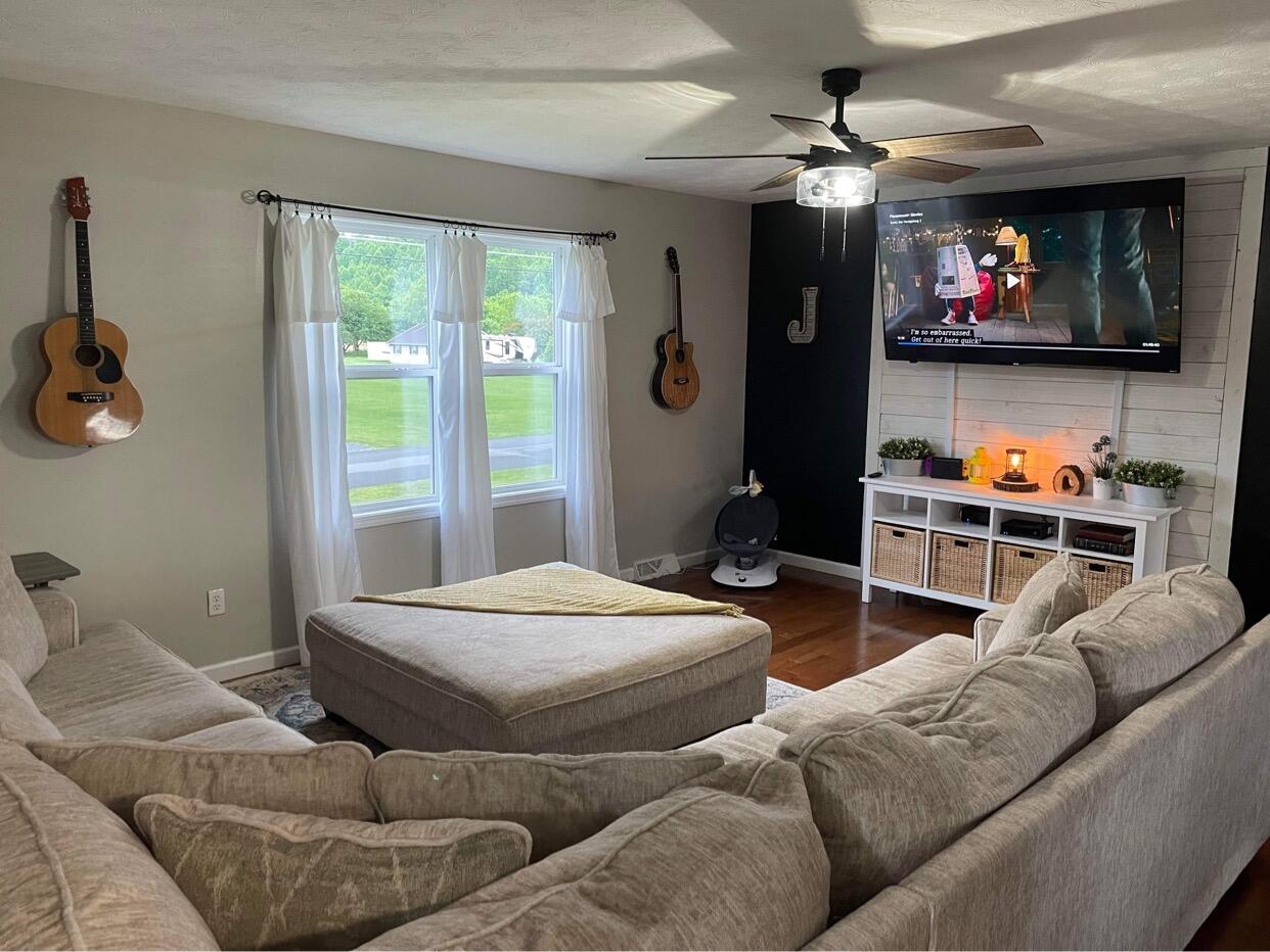 154 El Bowers Road Elizabethton, TN 37643 - Photo 17 of 57 D118B0FA-2853-4D68-AB6E-338890E59762