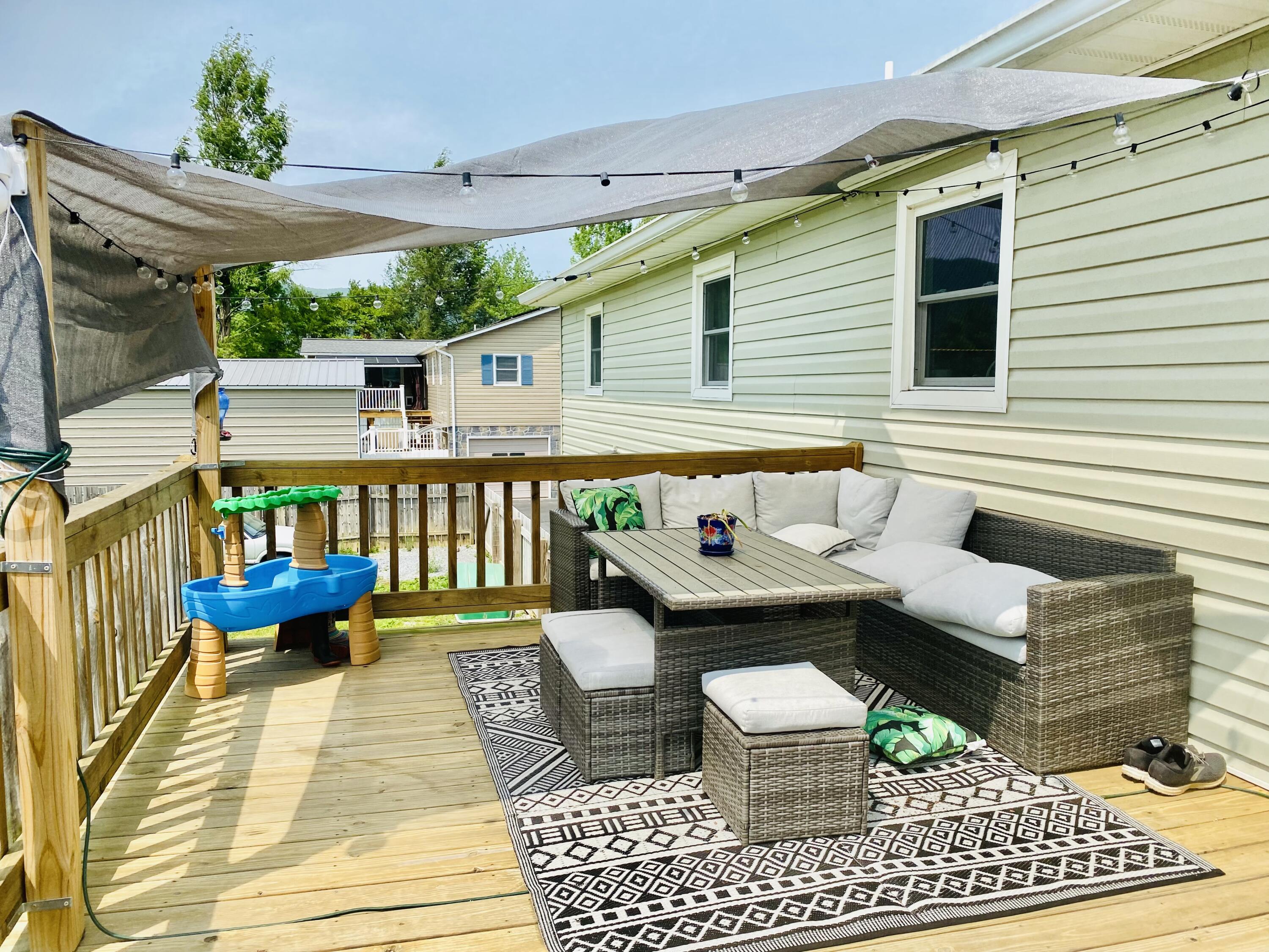 154 El Bowers Road Elizabethton, TN 37643 - Photo 6 of 57 80960F8F-D7D6-4436-A007-211143D40644