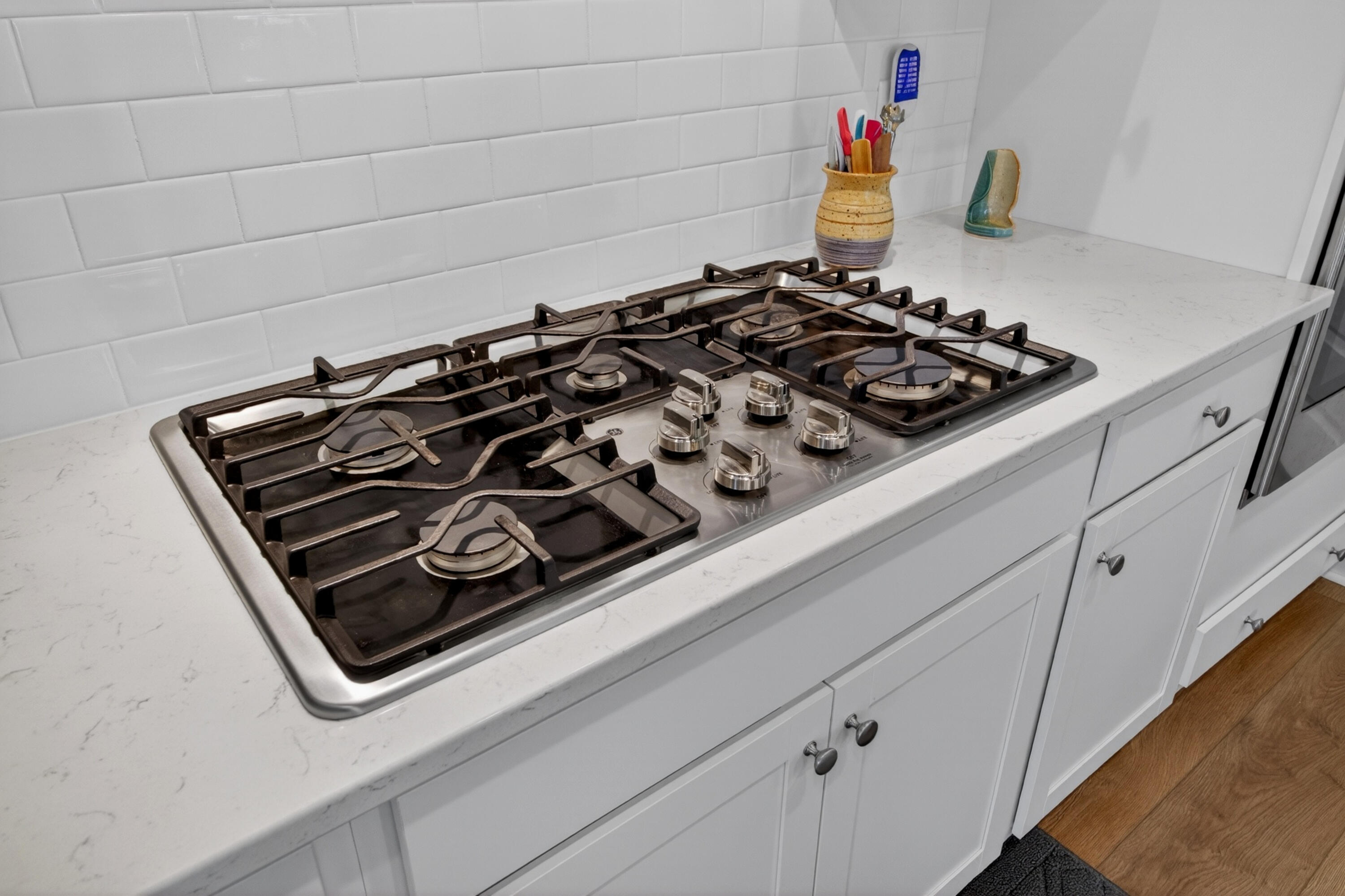 1387 Locals Street Ridgeville, SC 29472 - Photo 8 of 28 1387 Locals gas cooktop