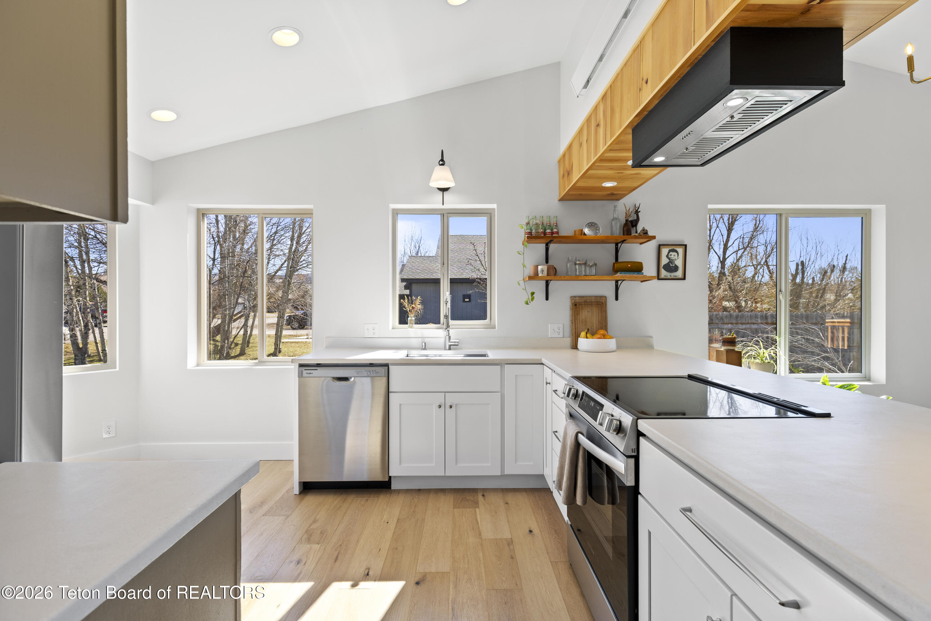 8396 Red Hawk Trail Victor, ID 83455 - Photo 8 of 39 6V2A9935