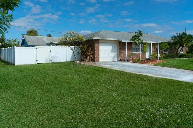 $549,900 | 3119 Caribb Way, Lake Worth, FL 33462