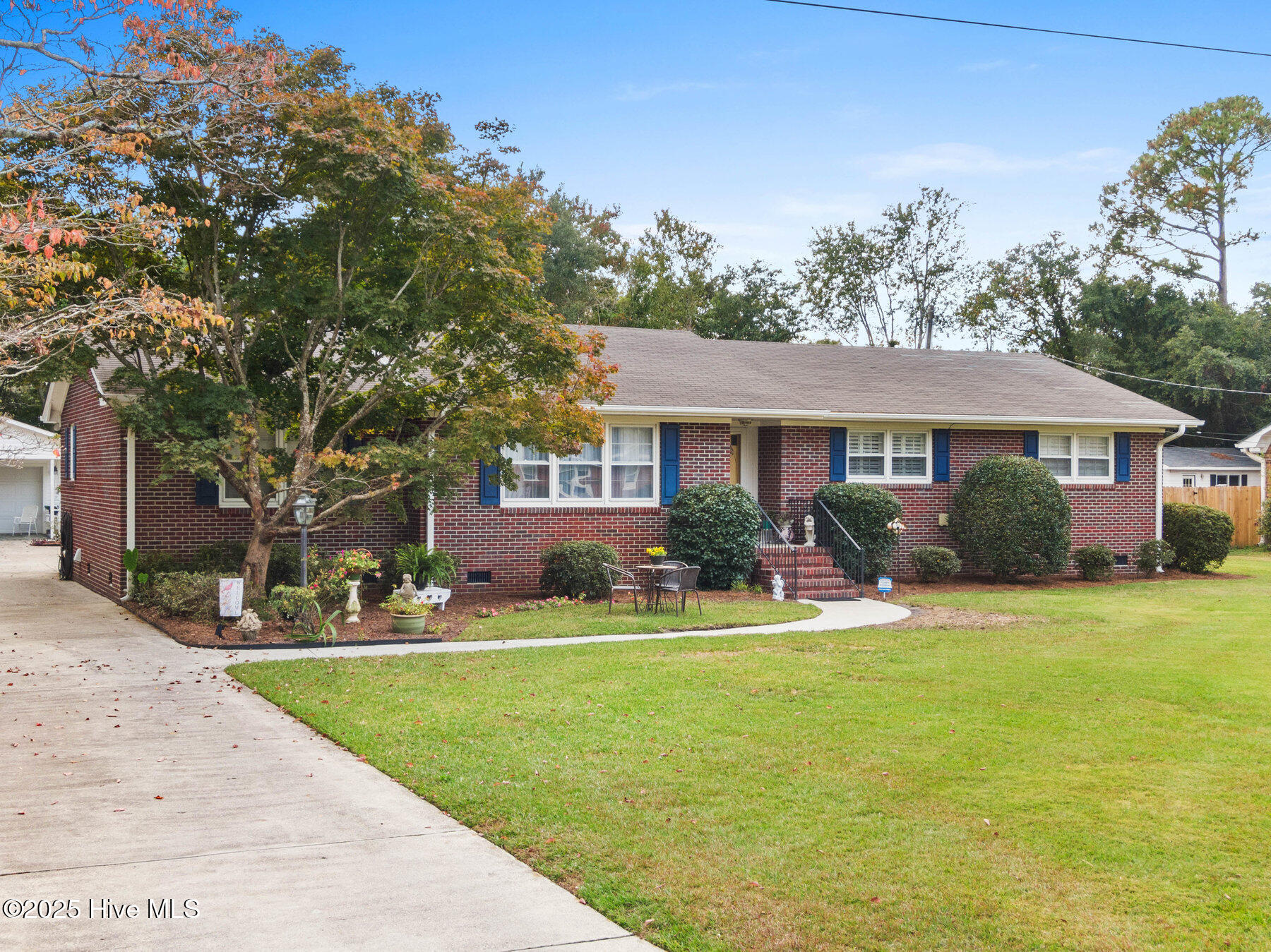 3830 Edgewood Road Wilmington, NC 28403 - Photo 2 of 37 007_3830_edgewood_road_final-7_121