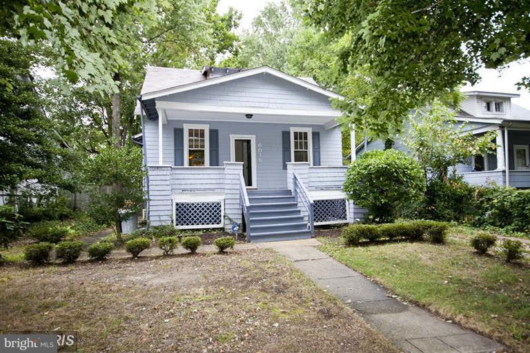 6015 Pinehurst Road Baltimore, MD 21212 - Photo 2 of 25 Exterior (Front)