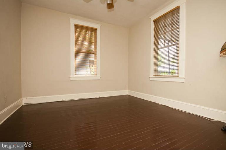 6015 Pinehurst Road Baltimore, MD 21212 - Photo 15 of 25 Bedroom