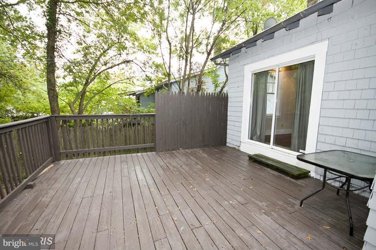 6015 Pinehurst Road Baltimore, MD 21212 - Photo 23 of 25 Exterior (Rear)