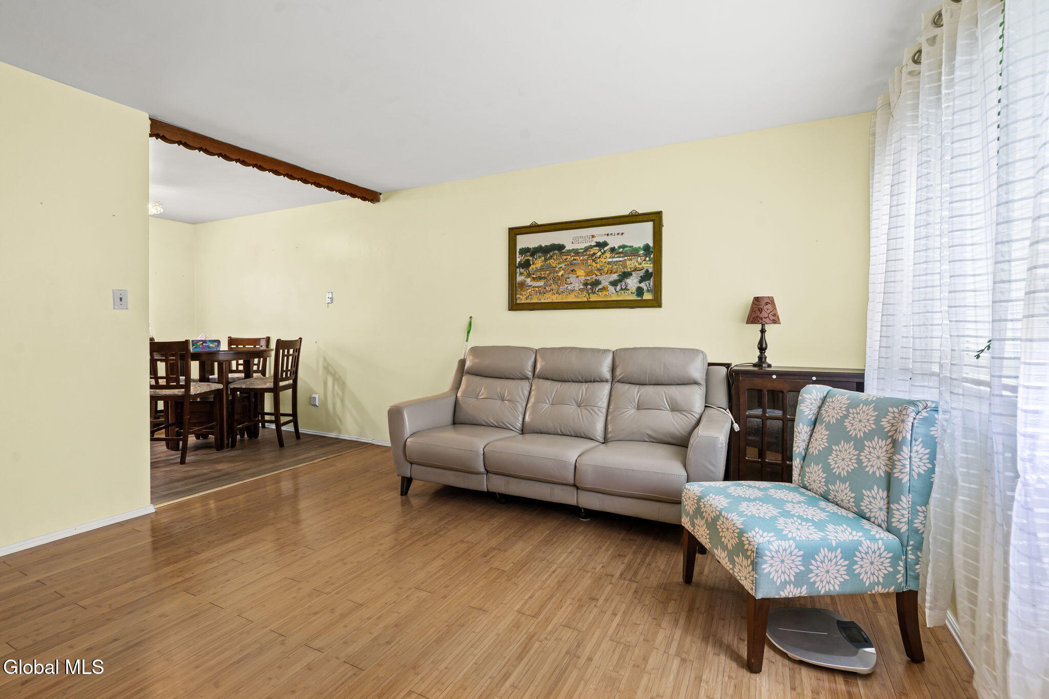 327 Manchester Road Schenectady, NY 12304 - Photo 3 of 16 8-web-or-mls-327-manchester-rd