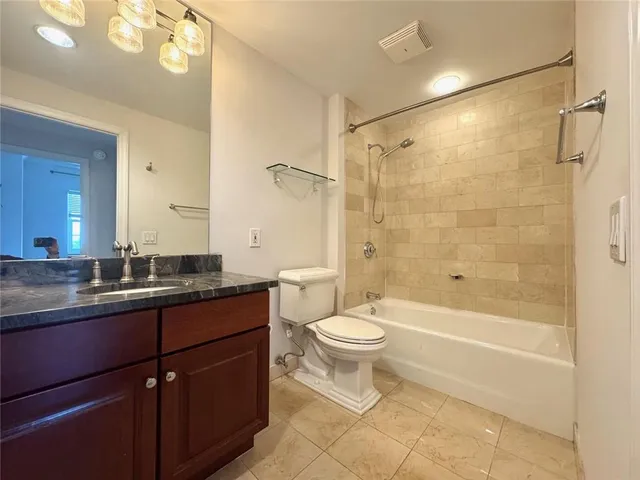 $2,400 | 195 14th Street Northeast, Unit 2905, Atlanta, GA 30309