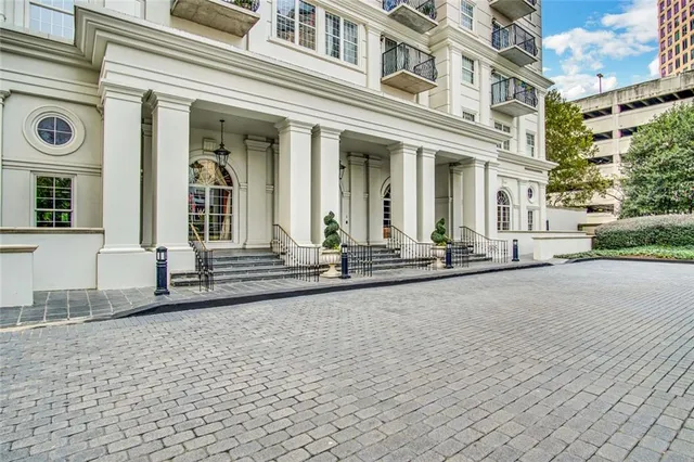 $2,400 | 195 14th Street Northeast, Unit 2905, Atlanta, GA 30309