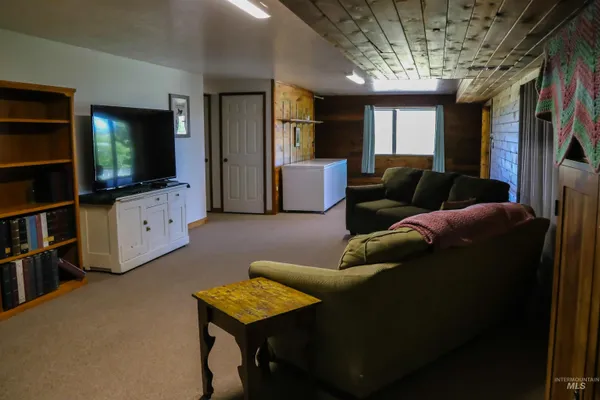 $715,000 | 2060 Missman Road, Council, ID 83612