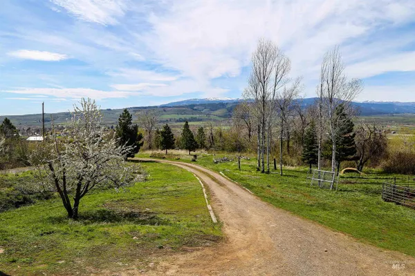 $715,000 | 2060 Missman Road, Council, ID 83612