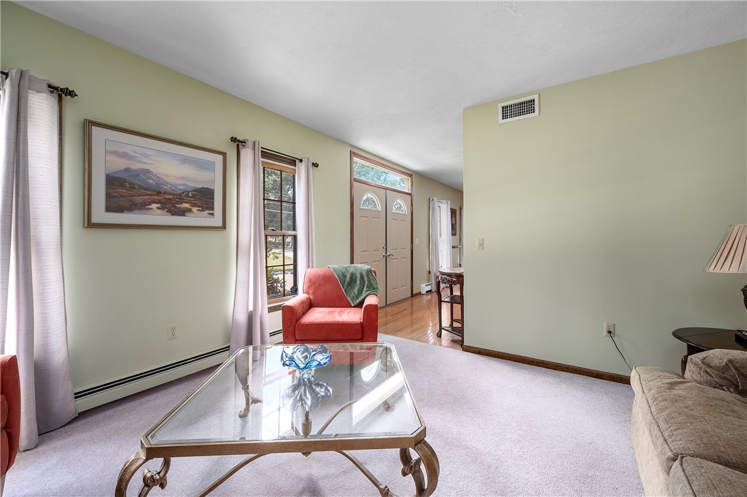 176 Old River Road Lincoln, RI 02865 - Photo 17 of 39 Gallery Image 17