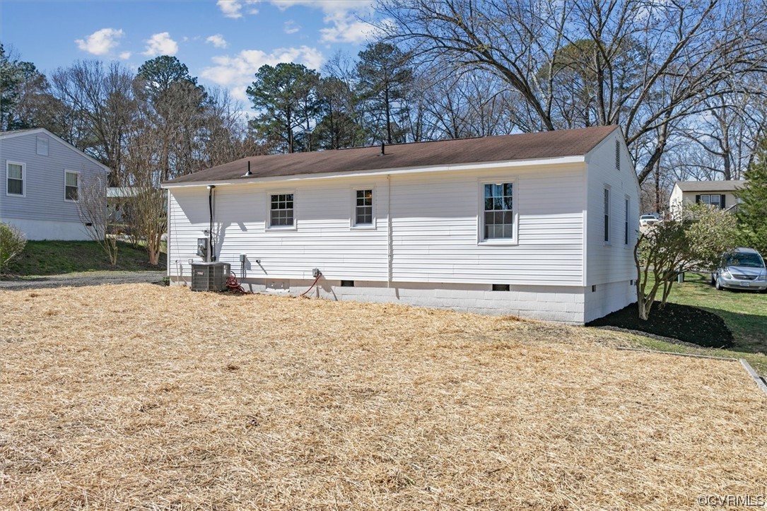 206 Mildred Drive Williamsburg, VA 23188 - Photo 29 of 34 a view of a house with a yard covered in snow