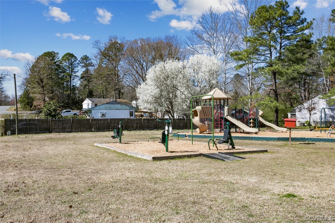 206 Mildred Drive Williamsburg, VA 23188 - Photo 34 of 34 a view of outdoor space with seating area