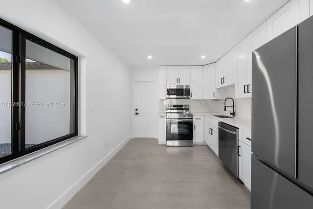 $619,000 | 13338 Southwest 113th Place, Miami, FL 33176