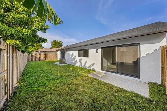 $619,000 | 13338 Southwest 113th Place, Miami, FL 33176