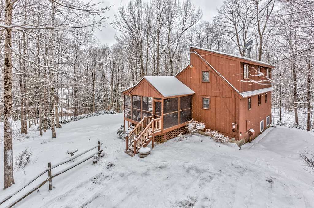 106 Fernwood Road Stoddard, NH 03464 - Photo 1 of 40