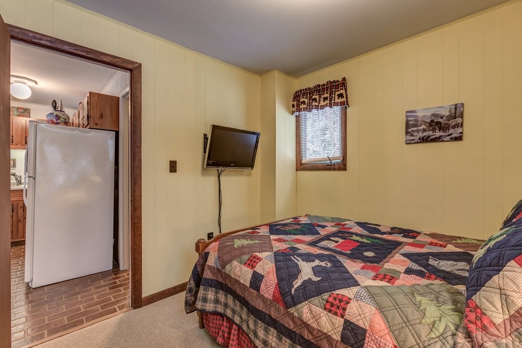 106 Fernwood Road Stoddard, NH 03464 - Photo 20 of 40