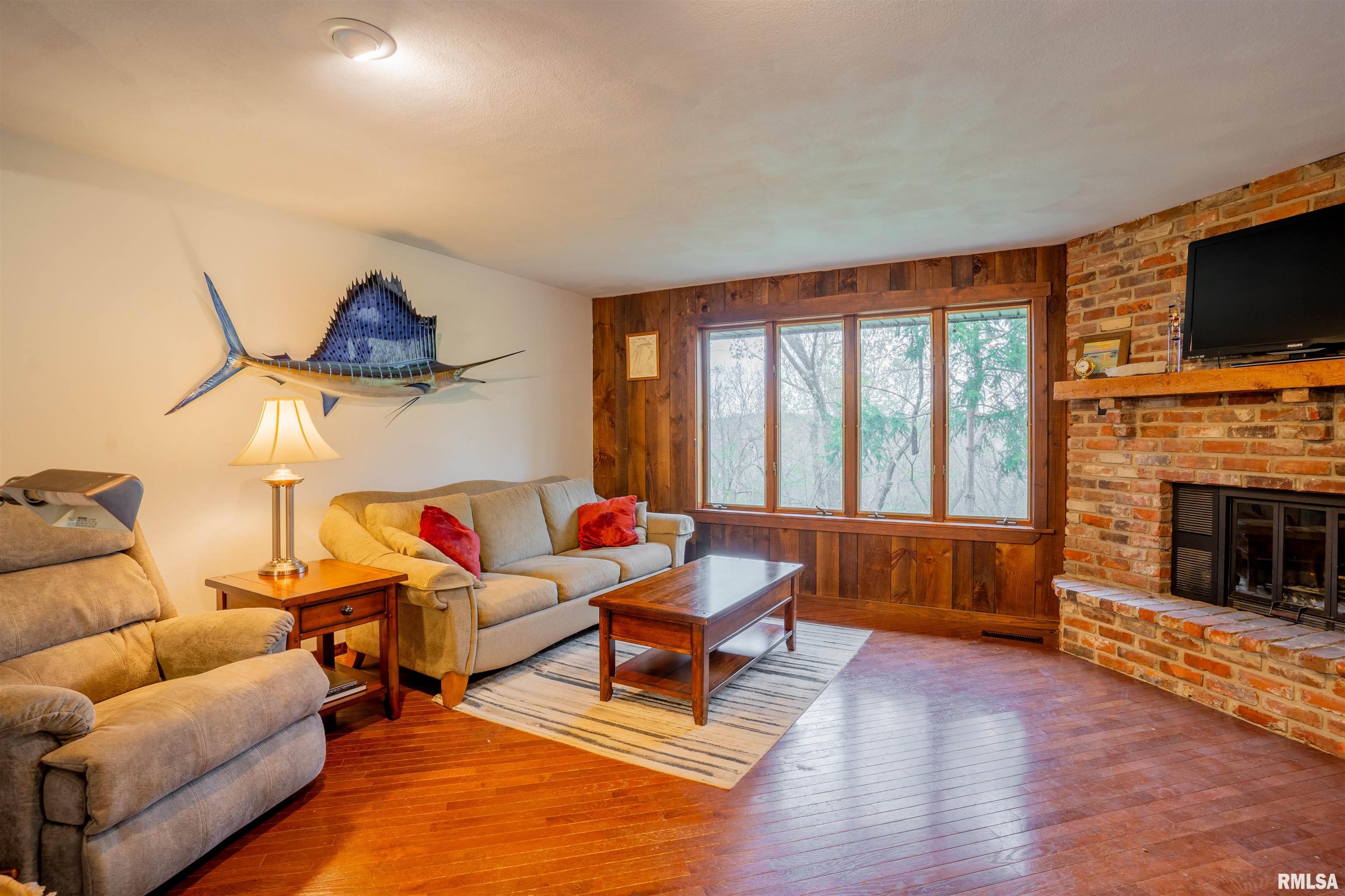 802 Partridge Point Road Metamora, IL 61548 - Photo 11 of 37 Gallery Image 11